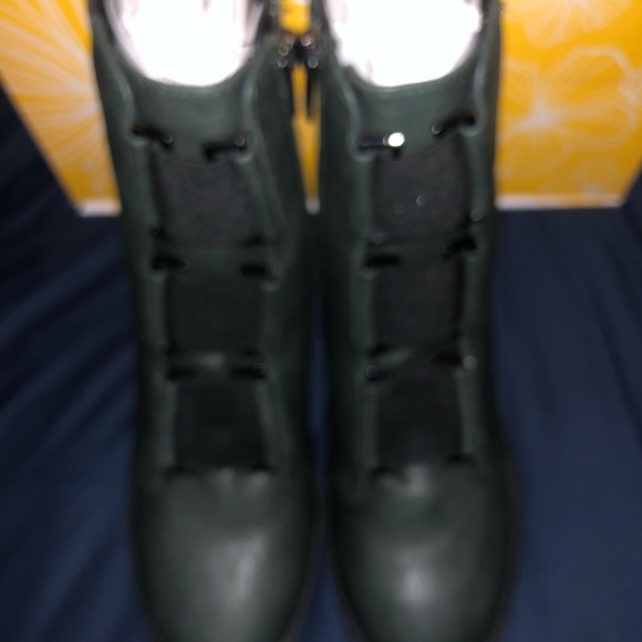 NWT YELLOW BOX YELLOWBOX “Telaviz” Combat Block Heel Boots - Picture 12 of 14